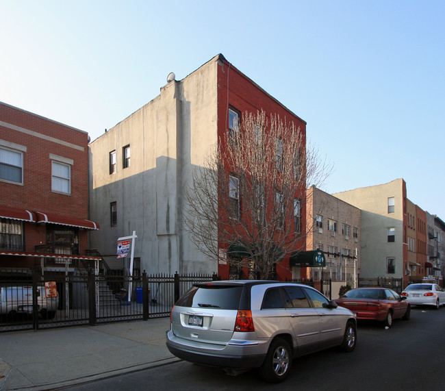 566 Hart St in Brooklyn, NY - Building Photo - Building Photo