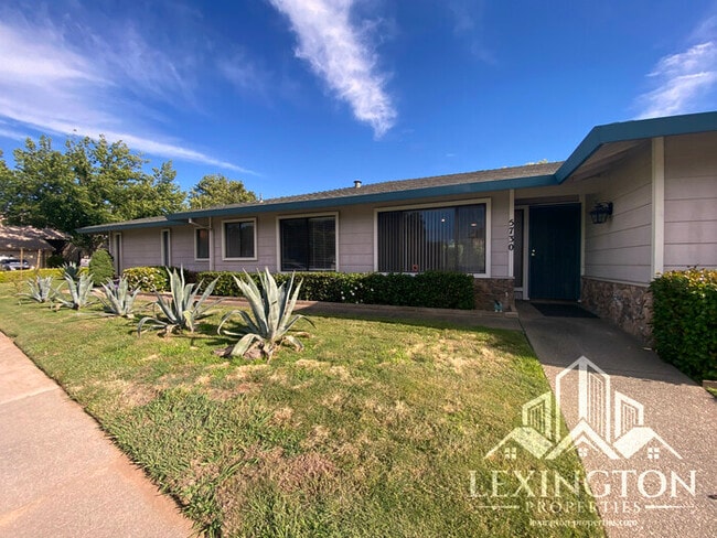 5730 Haskell Ave in Carmichael, CA - Building Photo - Building Photo