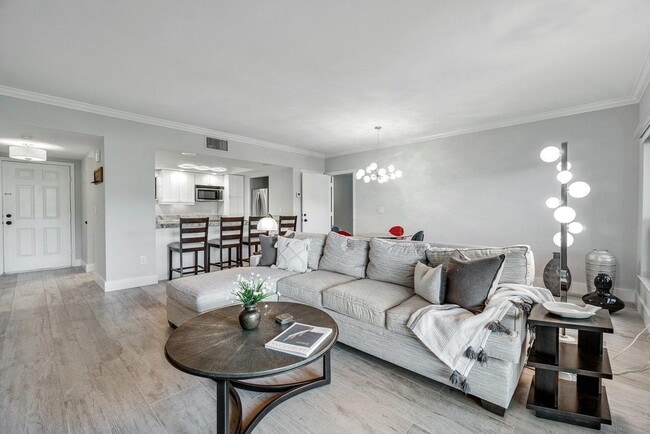 property at 11863 Wimbledon Cir