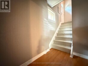 34 Risdon Ct in Toronto, ON - Building Photo - Building Photo