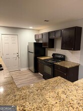 3456 Thompson Dr NW in Atlanta, GA - Building Photo - Building Photo