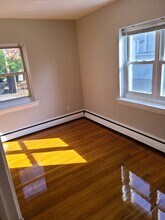 165 Massachusetts Ave, Unit 5 in Boston, MA - Foto de edificio - Building Photo