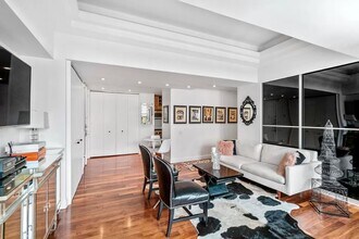 88 Greenwich St in New York, NY - Building Photo - Building Photo