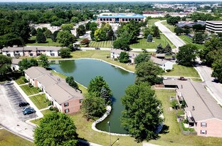 Abney Lake in Indianapolis, IN - Building Photo