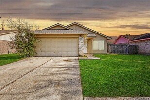 14818 Gladewick Dr in Humble, TX - Building Photo