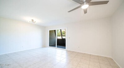 1329 S Mitchell Dr in Tempe, AZ - Foto de edificio - Building Photo