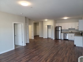 85A Hemingway Ave in East Haven, CT - Foto de edificio - Building Photo