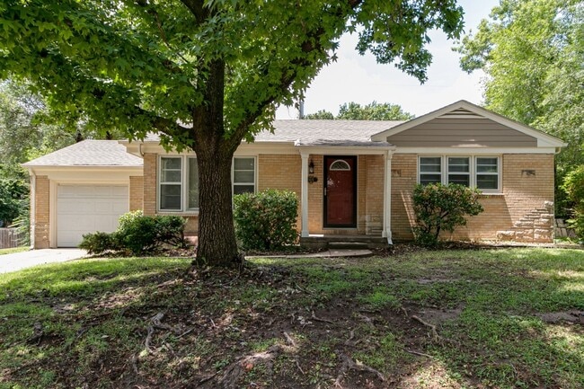 property at 1425 Vista Ln