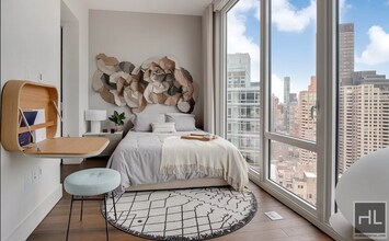 East 44th Street, Unit 22C in New York, NY - Foto de edificio - Building Photo