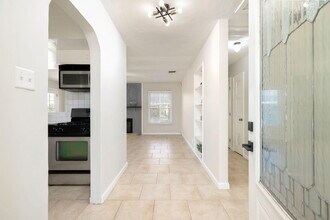 3713 Cll San Antonio in Palm Springs, CA - Building Photo - Building Photo
