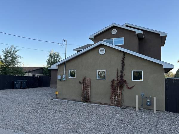 220 Roehl Rd NW in Albuquerque, NM - Building Photo - Building Photo