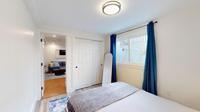 36 Montgomery St in Cambridge, MA - Building Photo - Building Photo