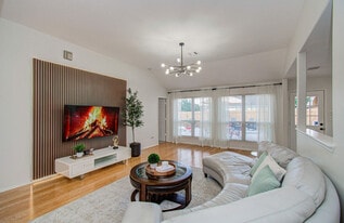 7207 Crescent Mills Dr, Unit SI ID1531961P in Houston, TX - Building Photo