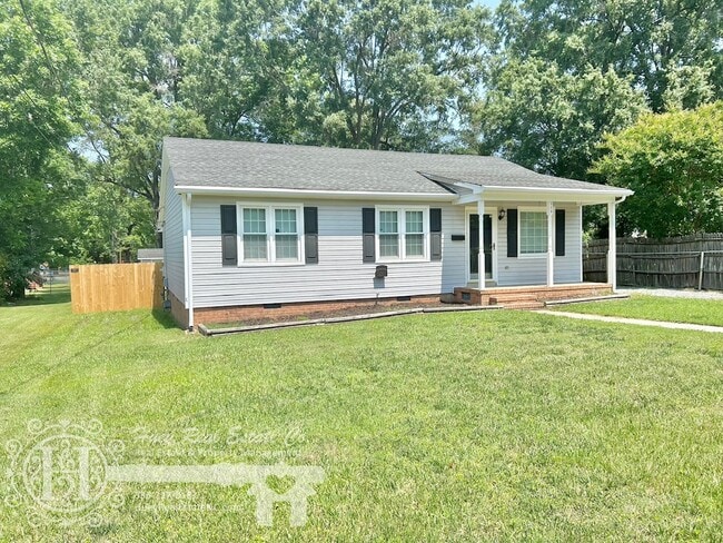 339 Thompson St in Burlington, NC - Building Photo - Building Photo