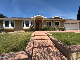 191 Thoreau Cir, Unit 5303 in Thousand Oaks, CA - Building Photo