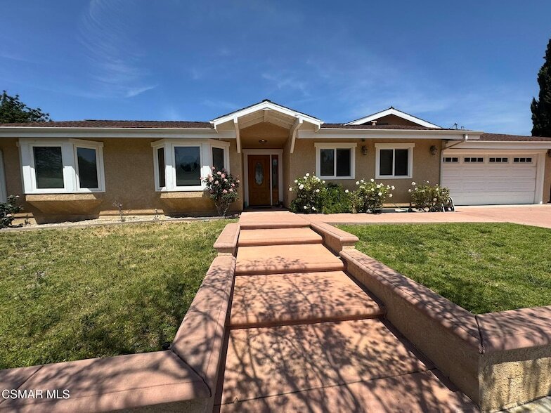 191 Thoreau Cir, Unit 5303 in Thousand Oaks, CA - Building Photo