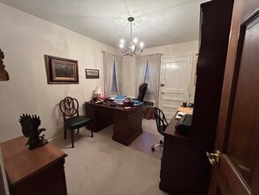 4602 28th Ave, Unit 3 bedroom 1 bathroom in Astoria, NY - Building Photo - Building Photo
