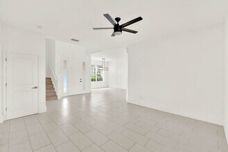23503 Valderama Ln in Sorrento, FL - Building Photo - Building Photo