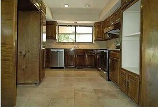 4303 St Patrick Dr in Oklahoma City, OK - Building Photo - Building Photo