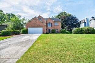 715 Ullswater Cove in Alpharetta, GA - Building Photo