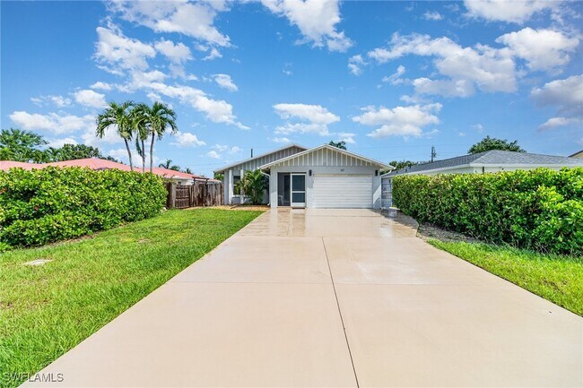 517 98th Ave N in Naples, FL - Building Photo - Building Photo
