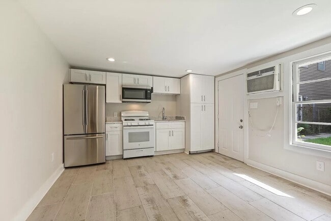 1724 Constantinople St in New Orleans, LA - Building Photo - Building Photo