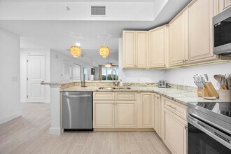131 S Courtenay Pkwy in Merritt Island, FL - Building Photo - Building Photo