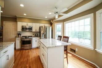 522 Thornell Rd in Pittsford, NY - Building Photo - Building Photo