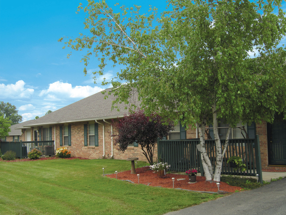 Chartwell Apartments in Canal Winchester, OH - Building Photo