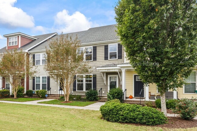 property at 611 Vero St