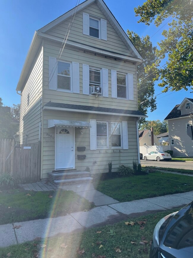 294 W Webster Ave, Unit 1 in Roselle Park, NJ - Building Photo - Building Photo