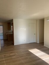 8020 Dicus Ct in Citrus Heights, CA - Building Photo - Building Photo