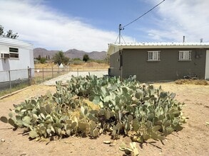 915 W Helen St in Bisbee, AZ - Building Photo - Building Photo