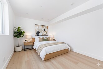 13463 Beach Ave in Marina Del Rey, CA - Building Photo - Building Photo