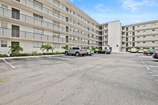 14180 SW 84th St, Unit 309G in Miami, FL - Building Photo