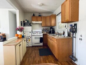 4210 Ince Blvd in Culver City, CA - Building Photo - Building Photo