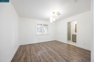 1015 47th St in Emeryville, CA - Building Photo - Building Photo