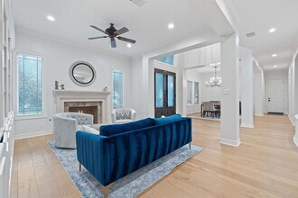 6636 Dogwood Creek Dr in Austin, TX - Building Photo - Building Photo