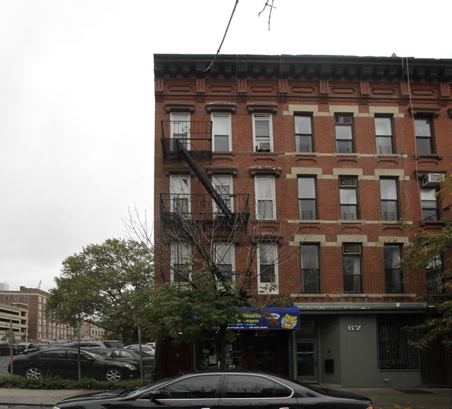 65 Bond St in Brooklyn, NY - Foto de edificio - Building Photo