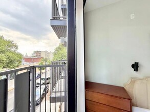 Furnished room/NOT APARTMENT in Brooklyn, NY - Foto de edificio - Building Photo