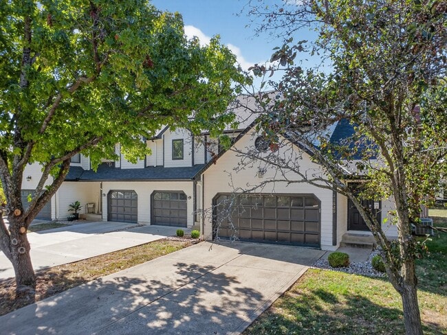 11620 Bluejacket St in Overland Park, KS - Building Photo - Building Photo