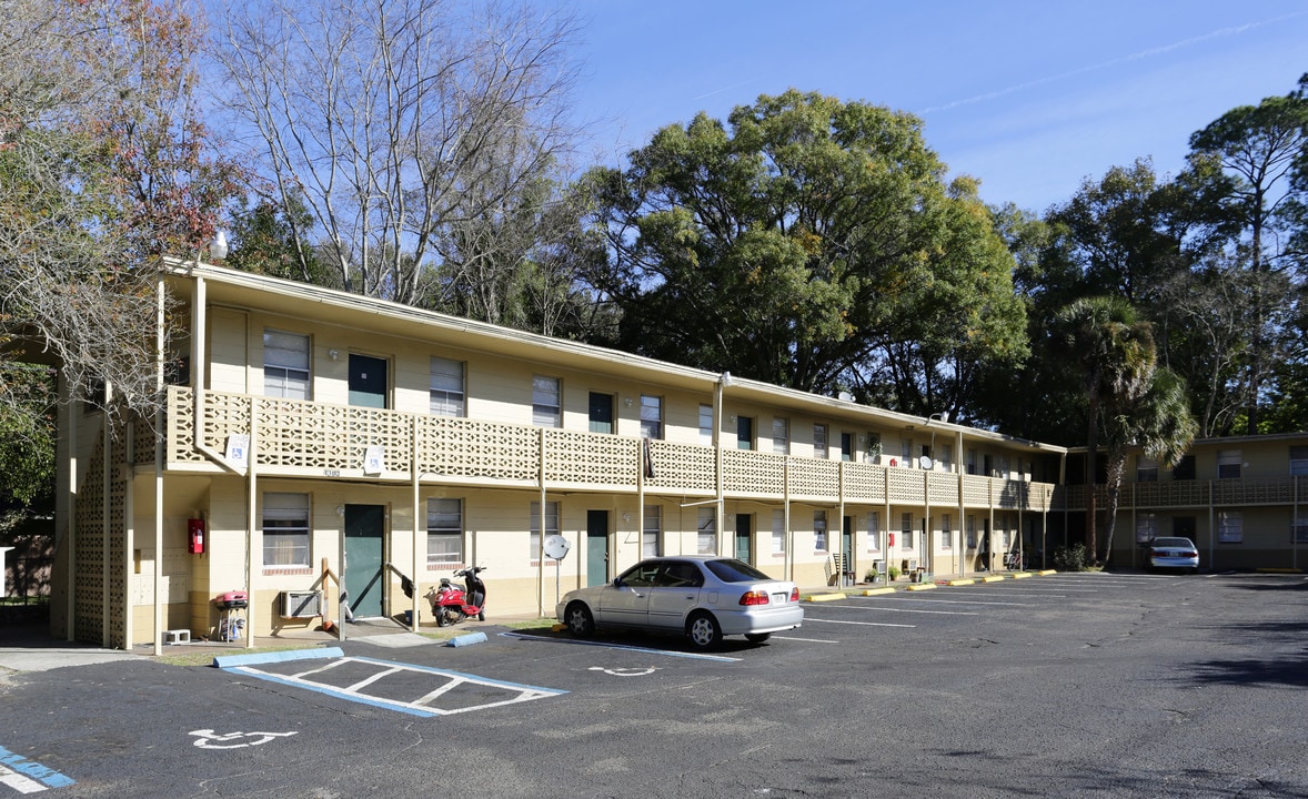 Villas on the Hill 1165 in Jacksonville, FL - Foto de edificio
