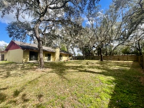 837 Benchwood Ct in Winter Springs, FL - Foto de edificio - Building Photo
