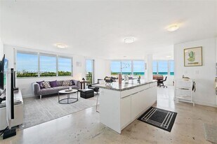 7135 Collins Ave in Miami Beach, FL - Building Photo
