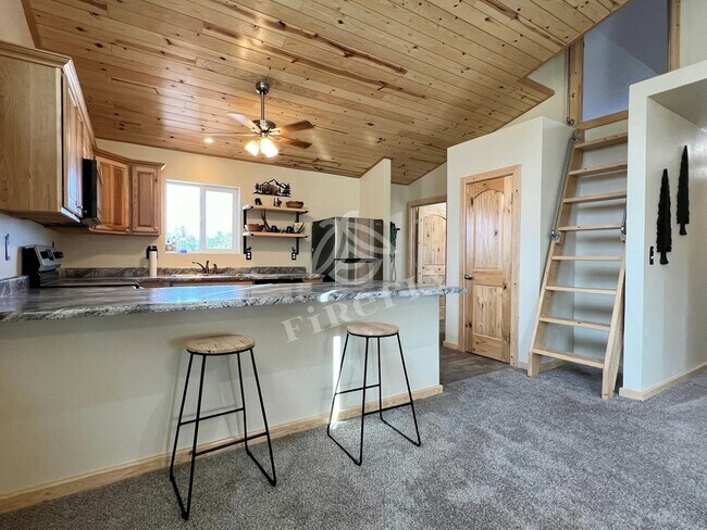 property at 2268 Meadow Ln