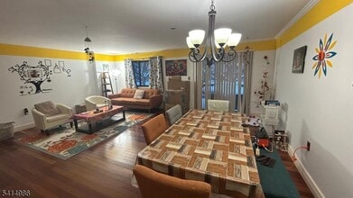 606 Robin Rd in Hillsborough Township, NJ - Building Photo - Building Photo