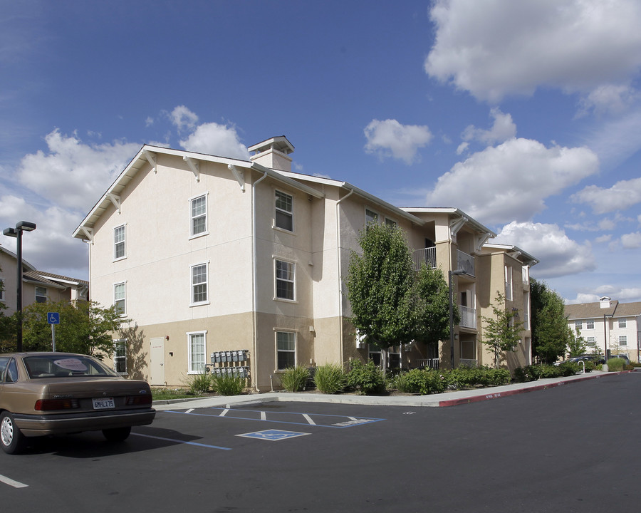 North Avenue Apartments in Sacramento, CA - Foto de edificio