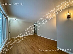 6509 W Essex Dr in Sioux Falls, SD - Building Photo - Building Photo