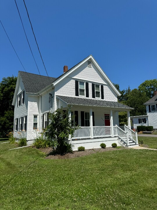 214 Pearl St in Dighton, MA - Building Photo