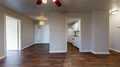 1137 Oney Hervey Dr in College Station, TX - Building Photo - Building Photo